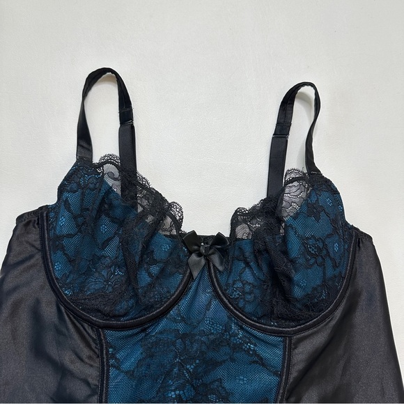 Cacique Satin and Lace Corset Underwire Bustier Size 18/20 - Picture 5 of 6